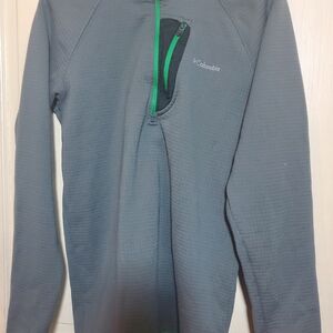 Columbia Gray Pullover with Green Accents